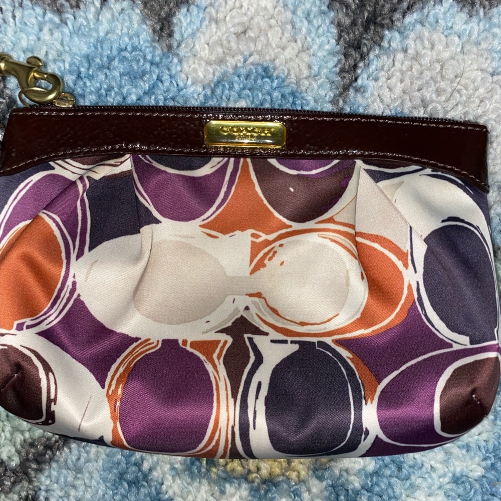 Coach wristlet! :)